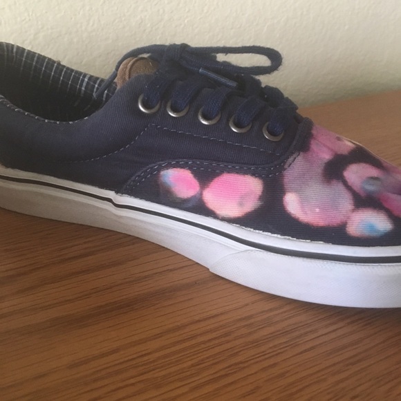 NWOT Custom Vans - Picture 4 of 16
